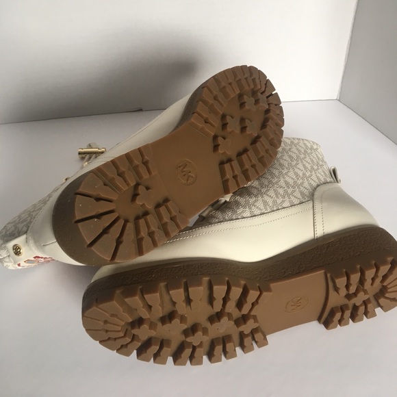 Micheal Kors Aspen. - Picture 8 of 8